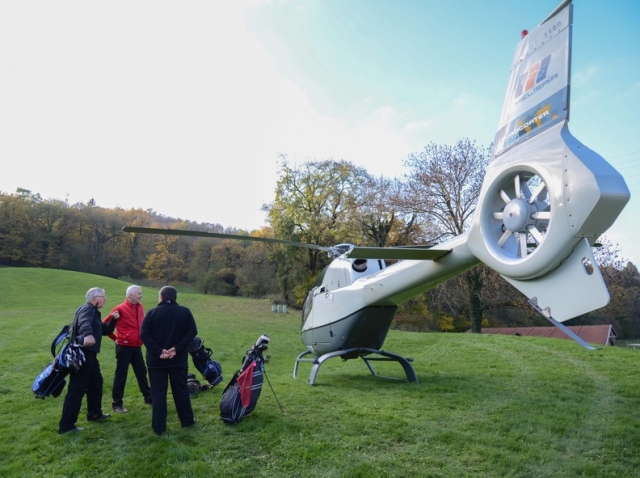 golf_gresson_helicoptere_helisair